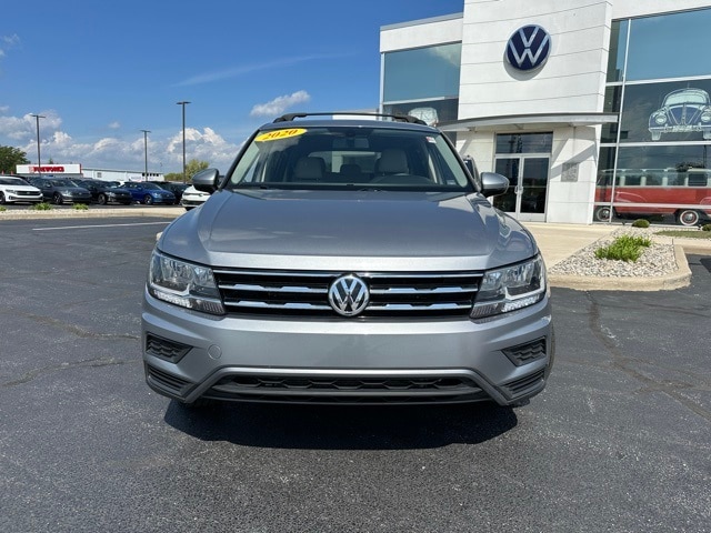 Used 2020 Volkswagen Tiguan SE with VIN 3VV2B7AXXLM060135 for sale in Merrillville, IN