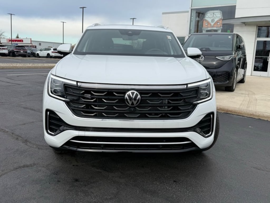 New 2026 Volkswagen Atlas Cross Sport 2.0T SEL Premium R-Line SUV