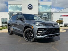 2025 Volkswagen Tiguan 2.0T SE R-Line Black SUV