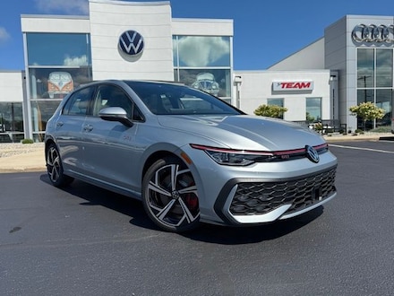 2025 Volkswagen Golf GTI 2.0T SE Hatchback