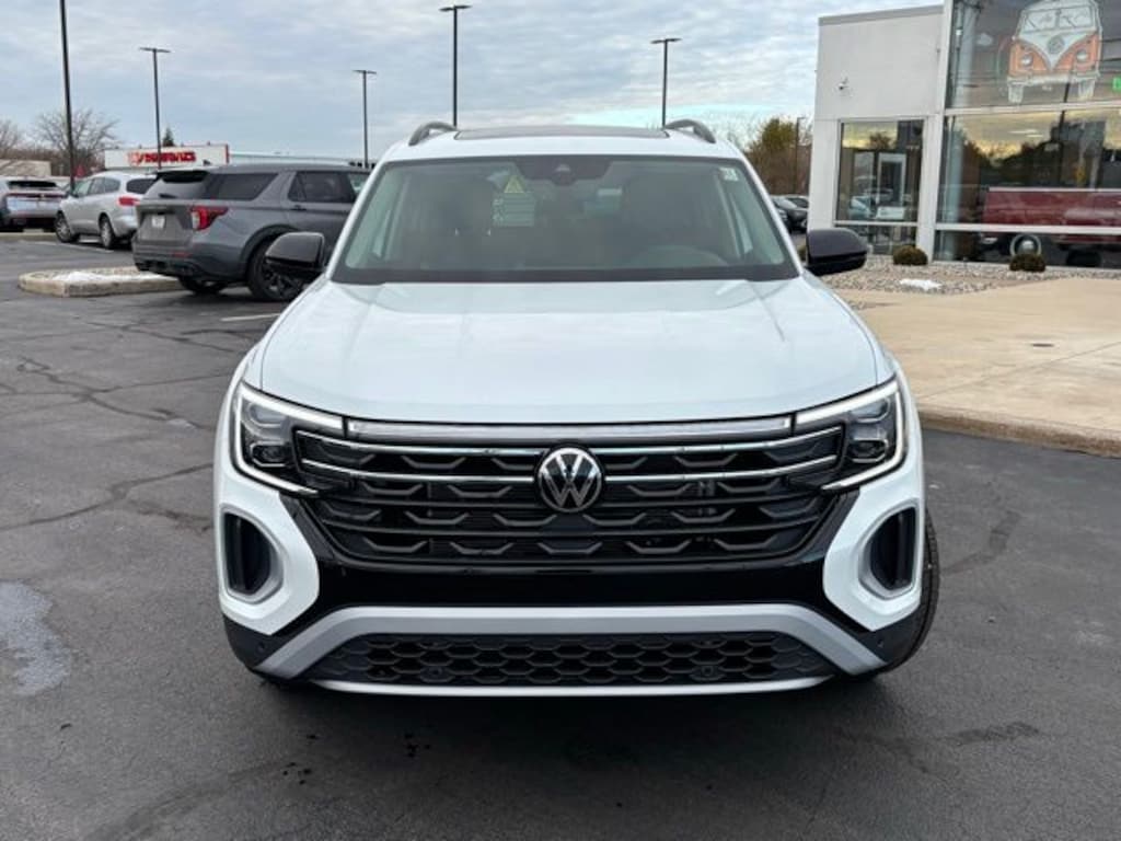 New 2026 Volkswagen Atlas 2.0T Peak Edition SUV
