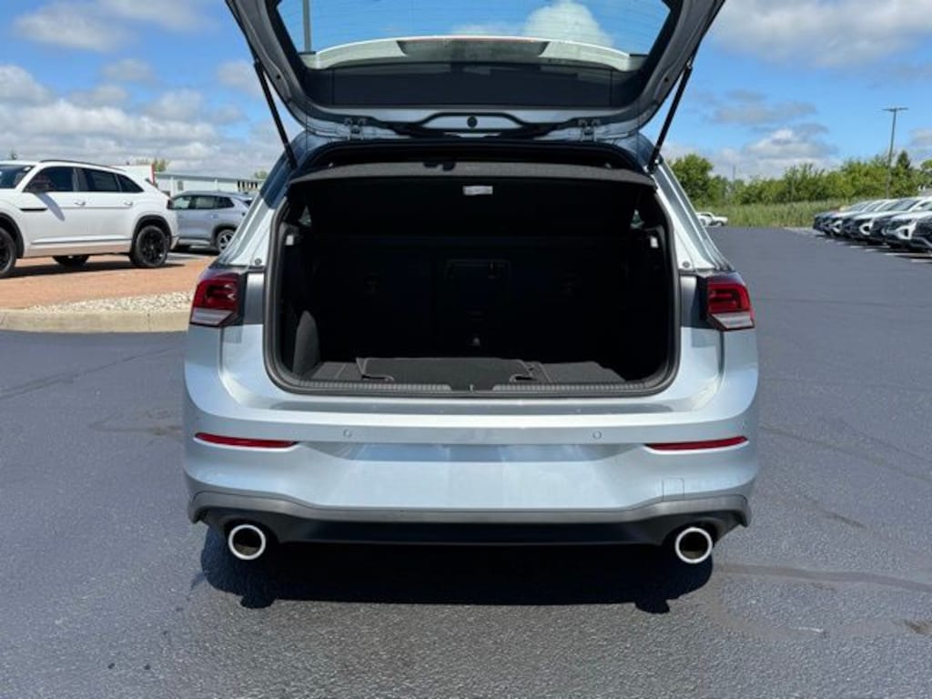 New 2025 Volkswagen Golf GTI 2.0T SE Hatchback