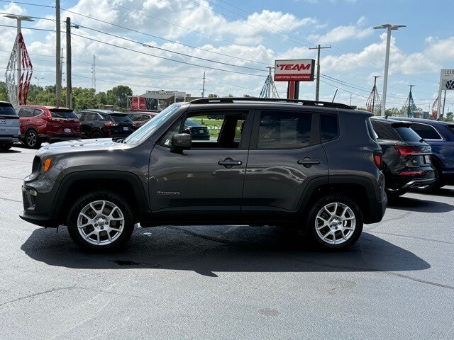 2021 Jeep Renegade Latitude photo 2