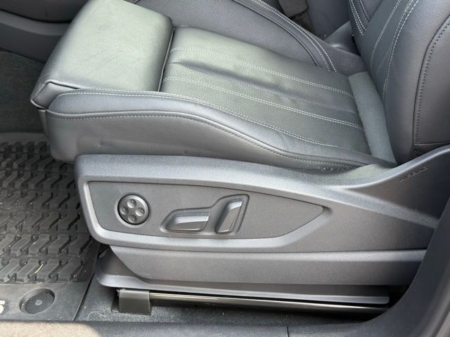 2025 Audi Q5 Premium Plus - Photo 12