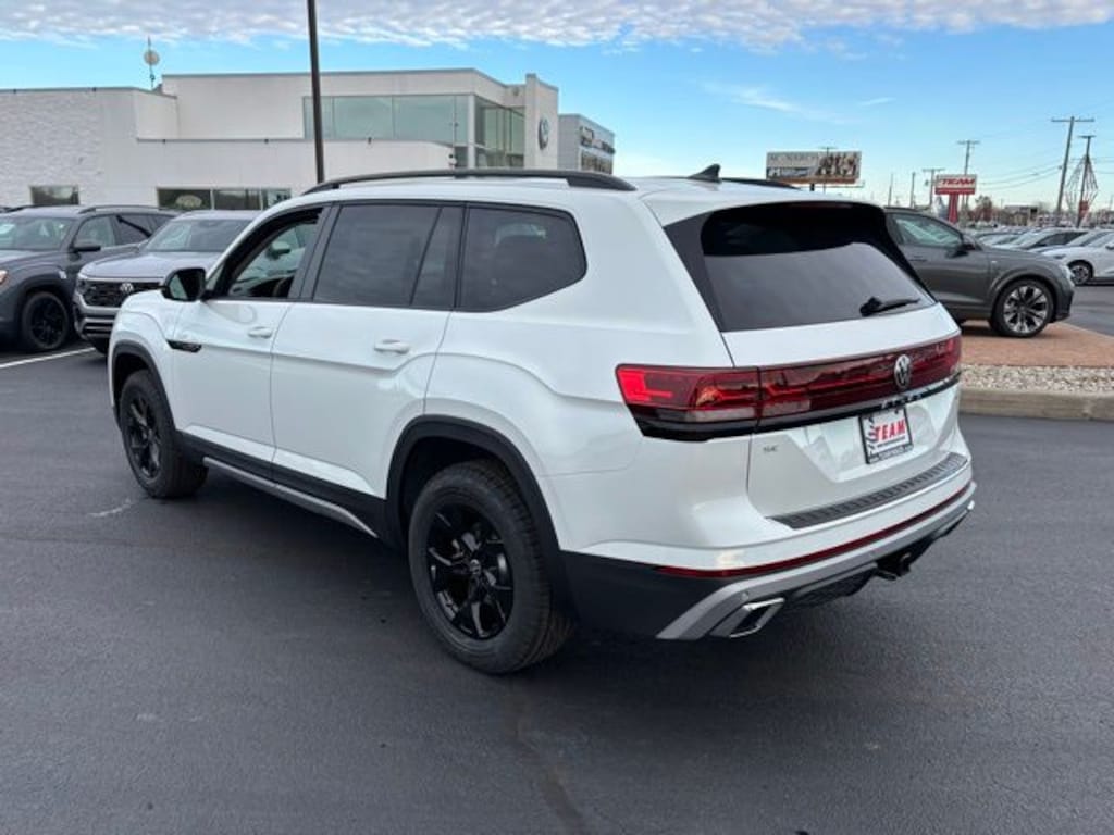 New 2026 Volkswagen Atlas 2.0T Peak Edition SUV