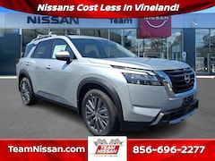 2025 Nissan Pathfinder SL SUV