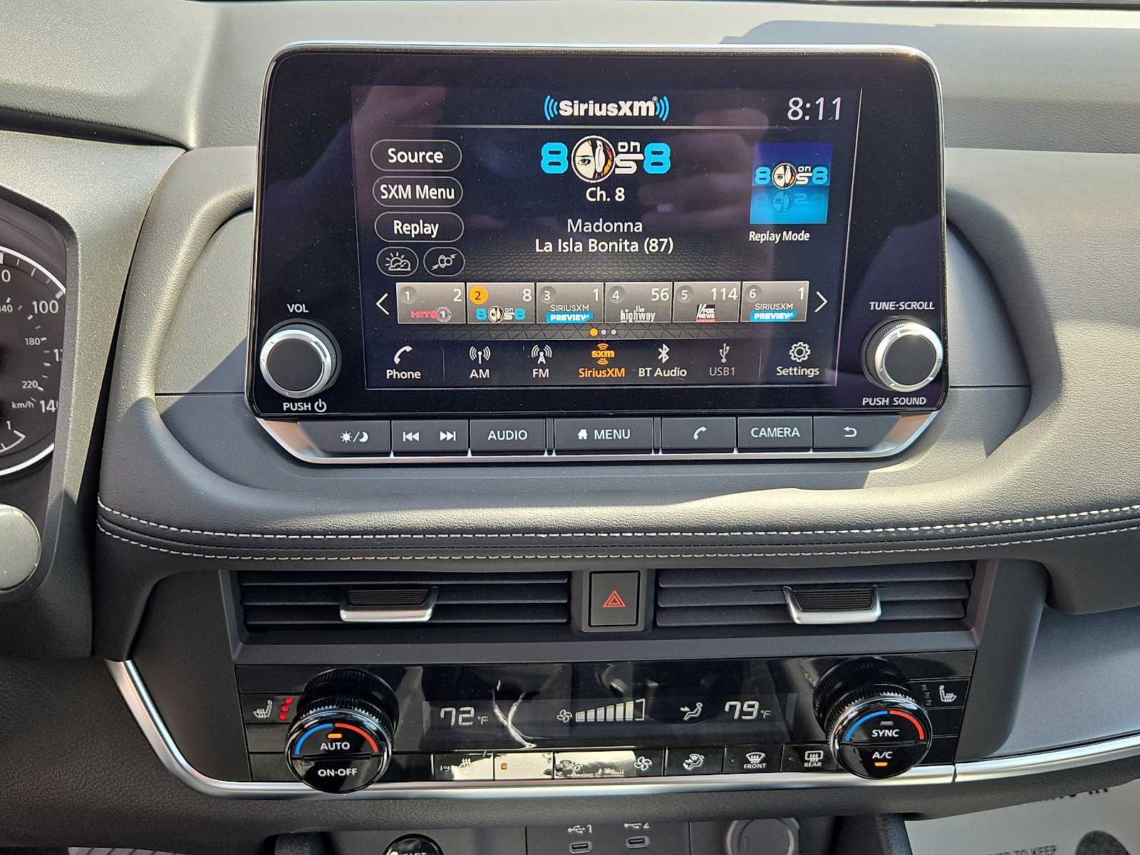 2026 Nissan Rogue SV - Photo 8