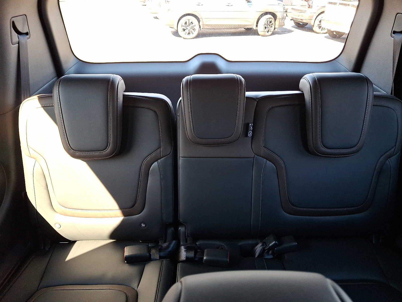 2025 Nissan Armada SL - Photo 6