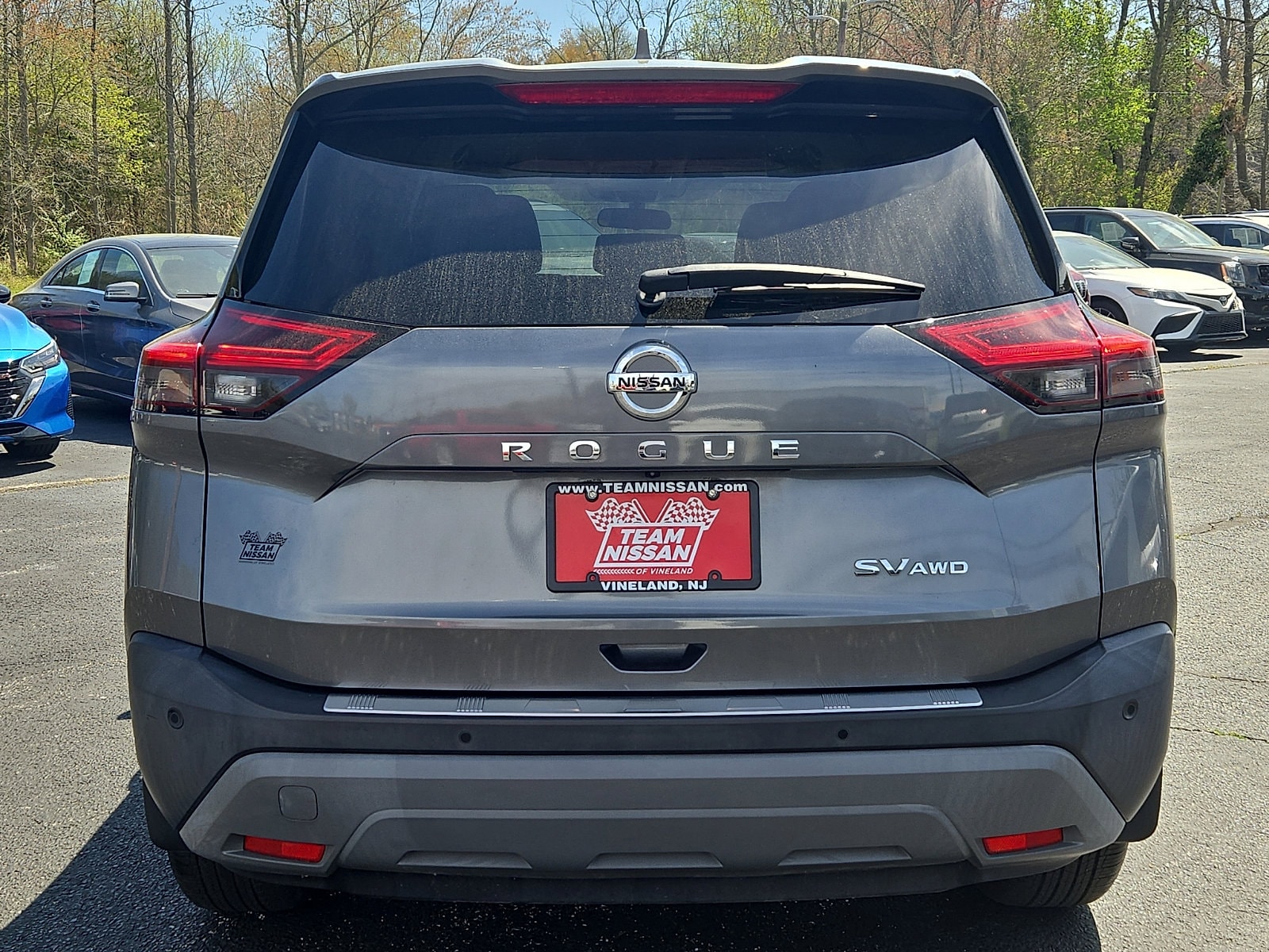 2021 Nissan Rogue SV photo 4