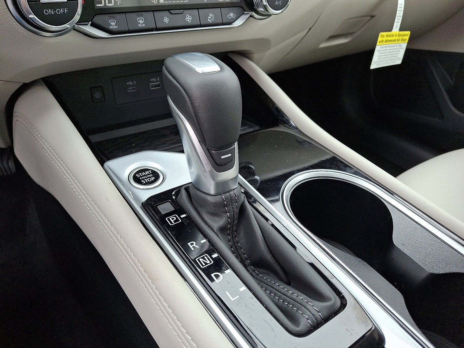 2025 Nissan Altima SL - Photo 7