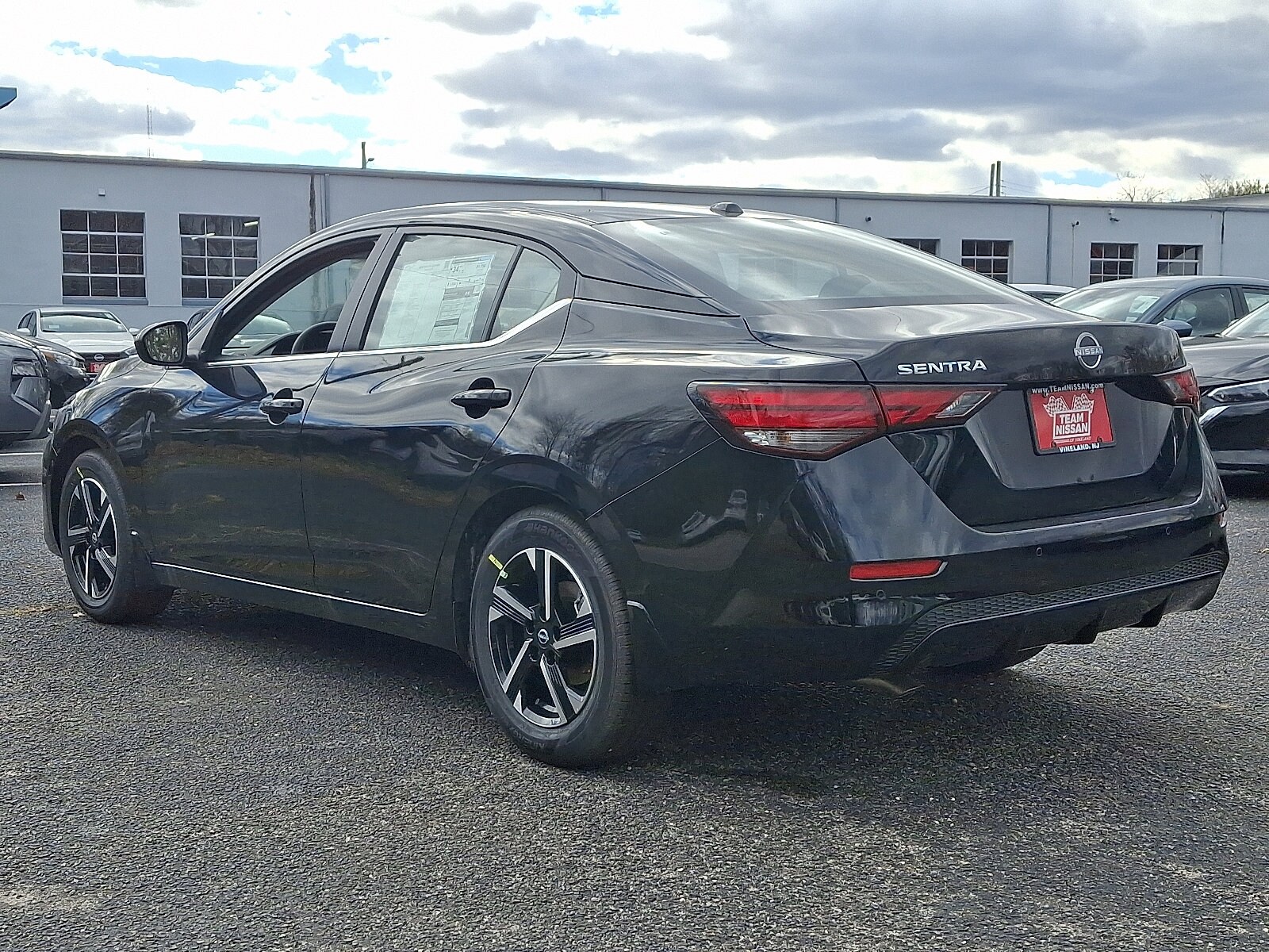 2025 Nissan Sentra SV photo 2