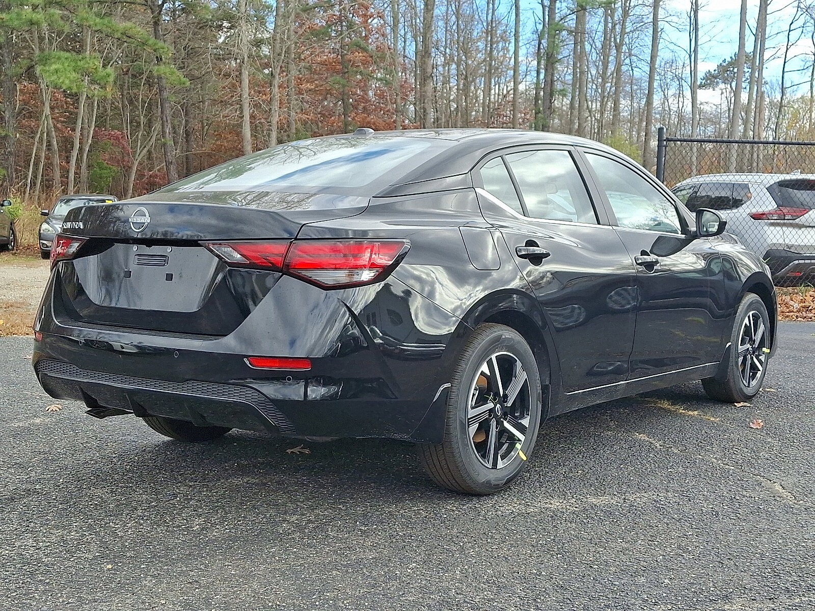 2025 Nissan Sentra SV photo 4