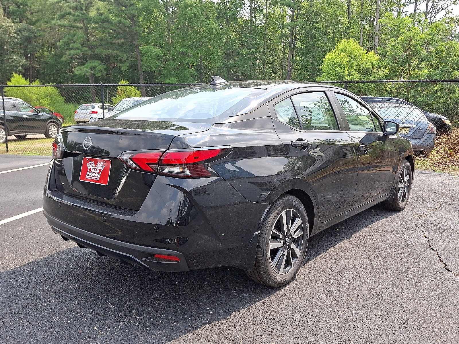 2025 Nissan Versa SV photo 4