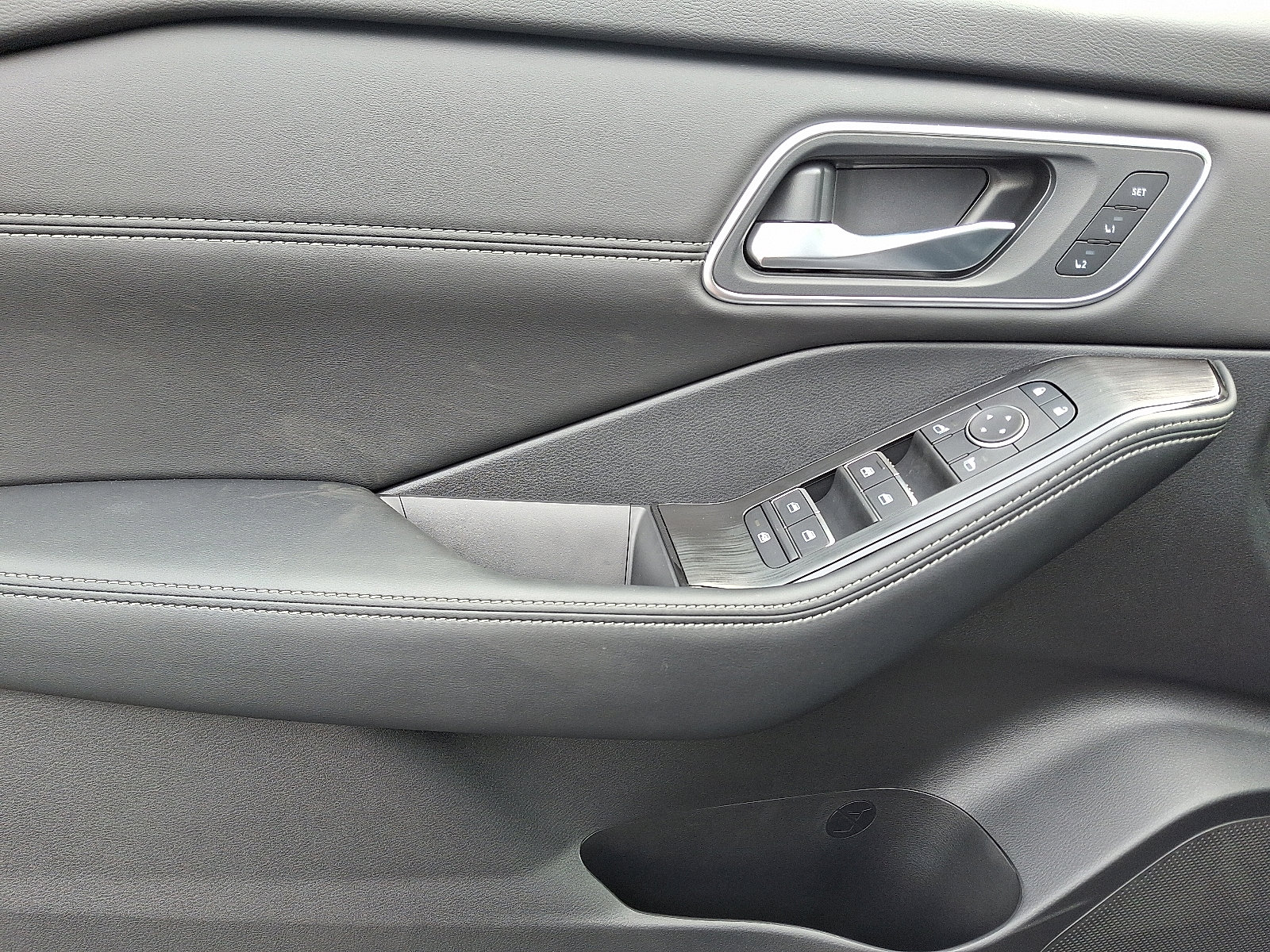 2026 Nissan Rogue Platinum - Photo 12
