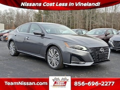 2025 Nissan Altima SL Sedan