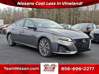 2025 Nissan Altima SL Sedan