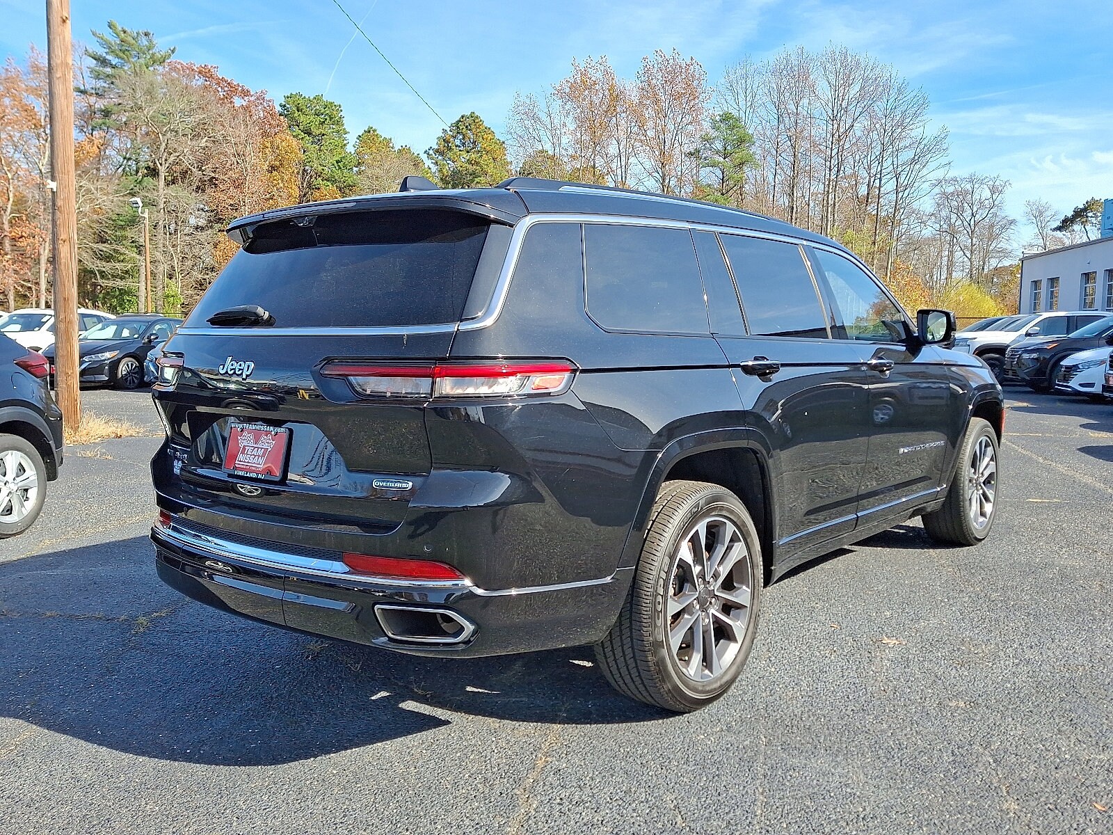 2021 Jeep Grand Cherokee L Overland photo 5