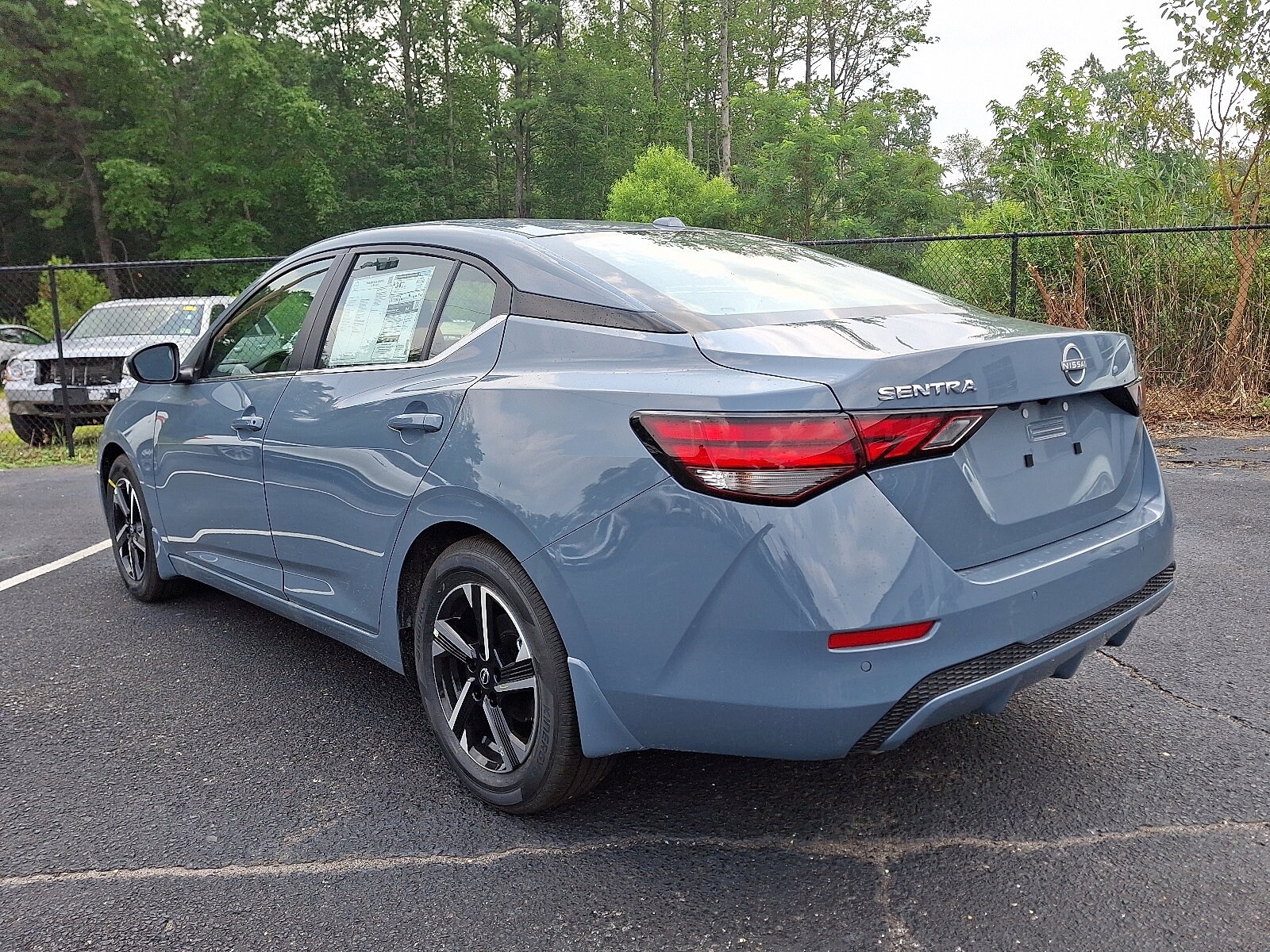 2025 Nissan Sentra SV photo 3