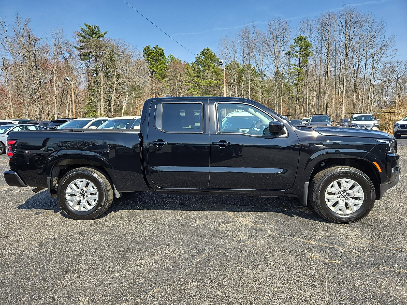 2023 Nissan Frontier SV photo 6