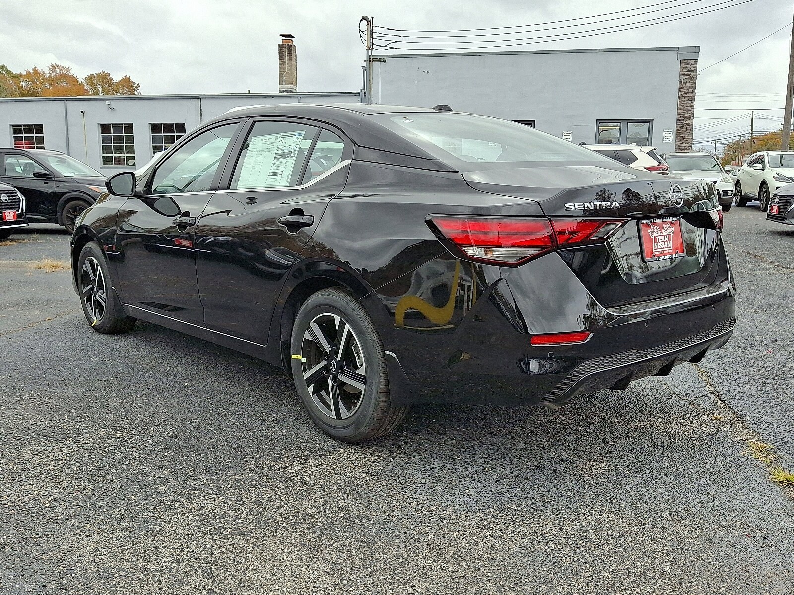 2025 Nissan Sentra SV photo 2