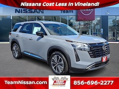2026 Nissan Pathfinder Platinum SUV