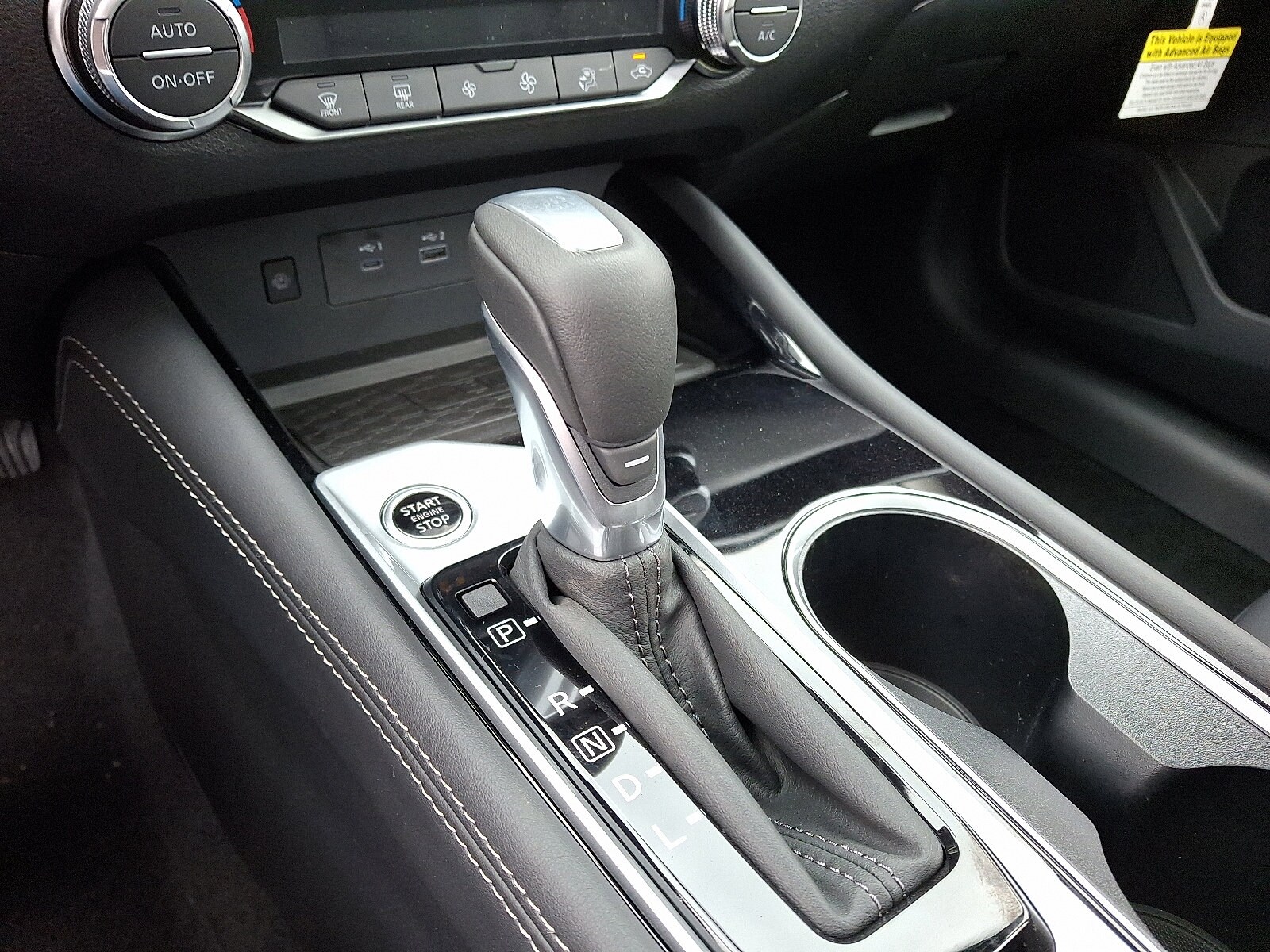 2025 Nissan Altima SL - Photo 7