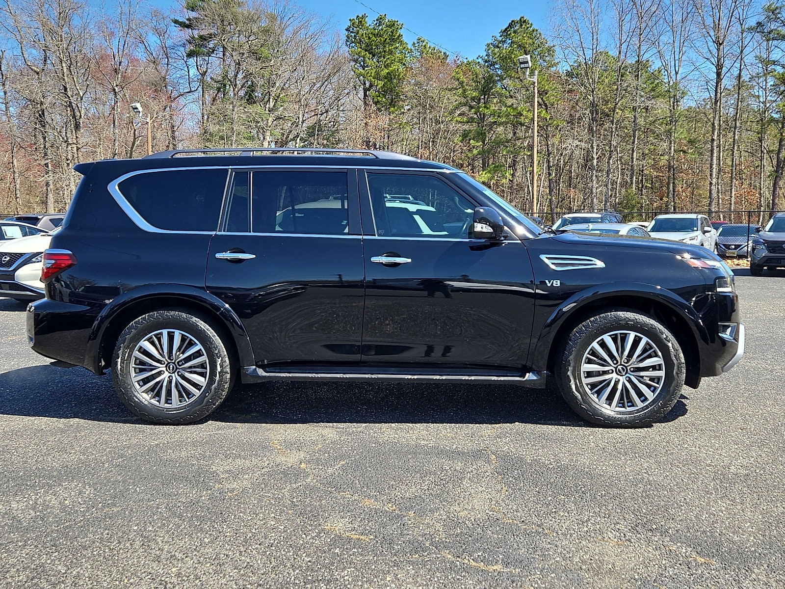 2021 Nissan Armada SV photo 6