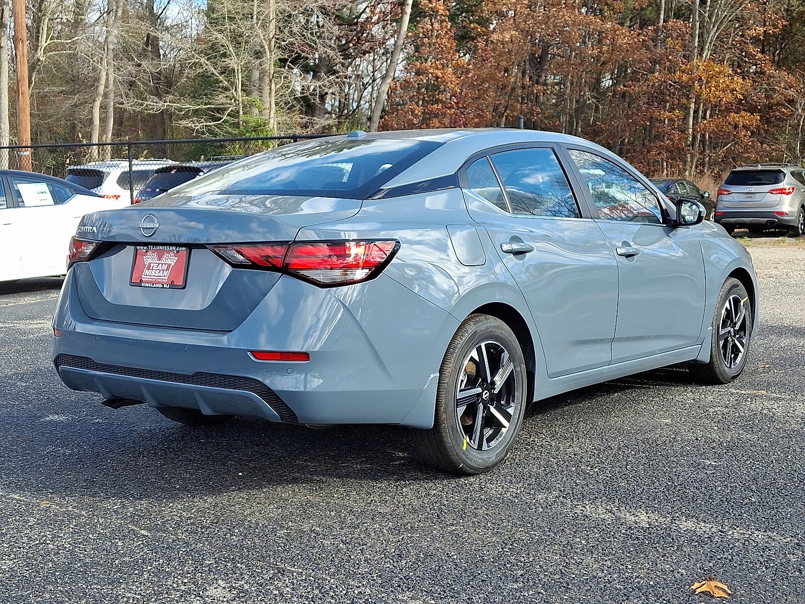 2025 Nissan Sentra SV photo 3