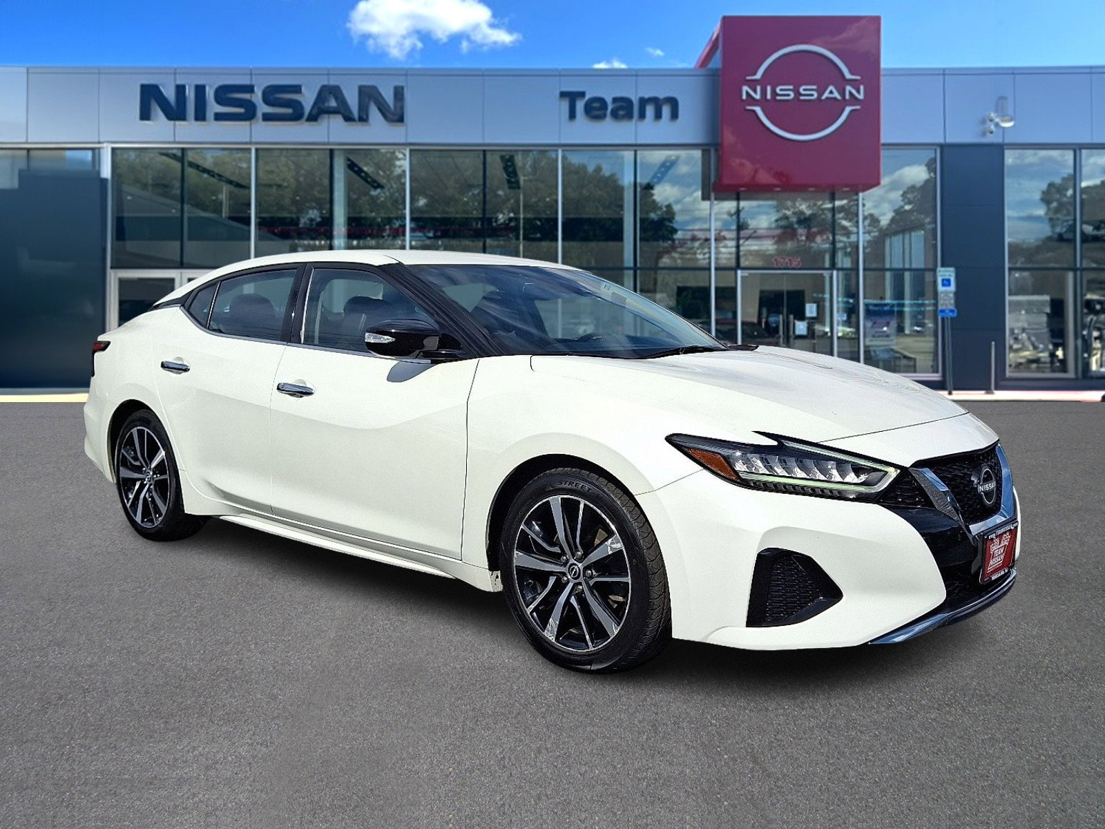 2023 Nissan Maxima SV CVT 