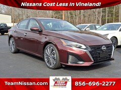 2025 Nissan Altima SL Sedan