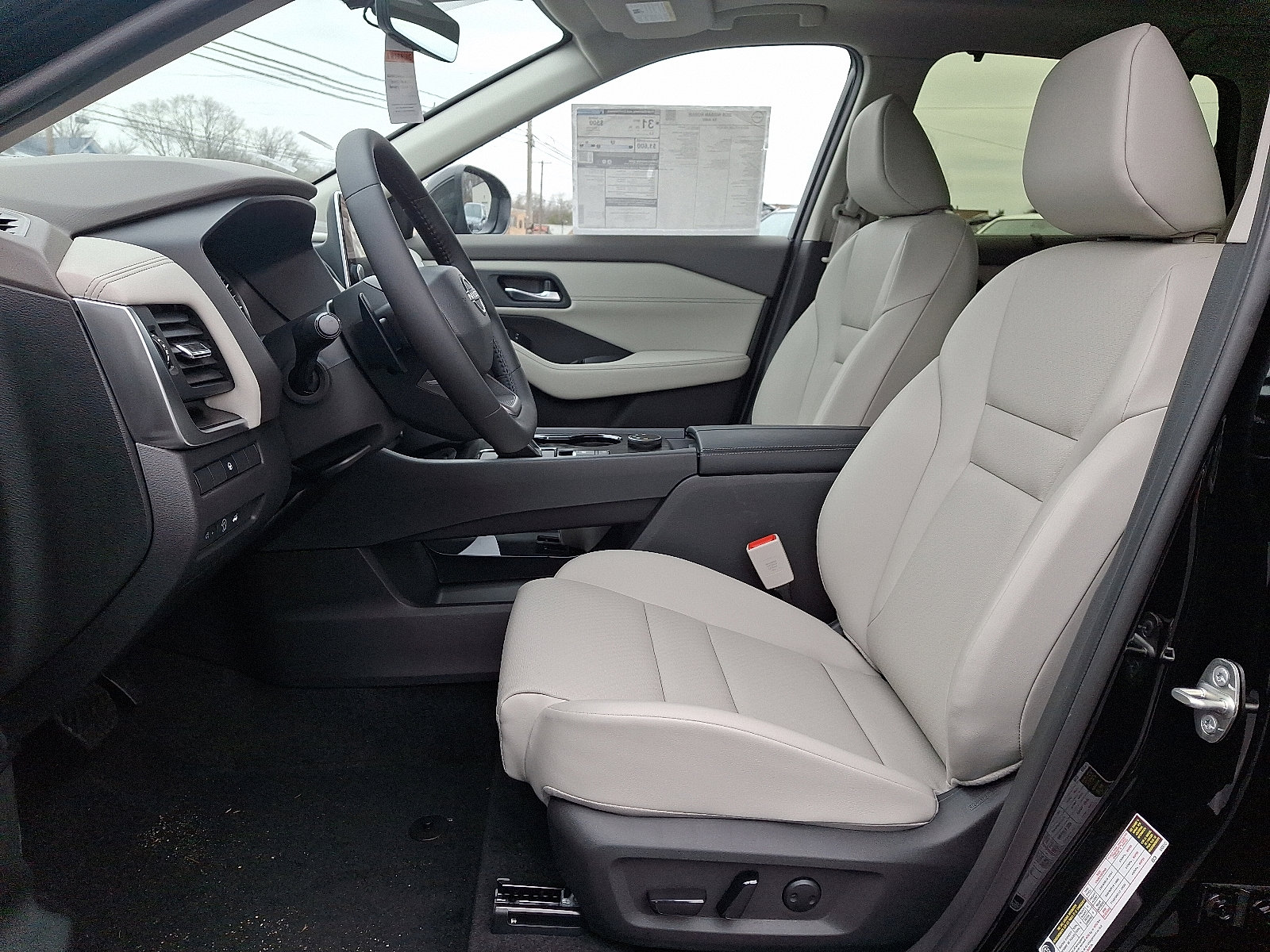 2026 Nissan Rogue SV - Photo 6