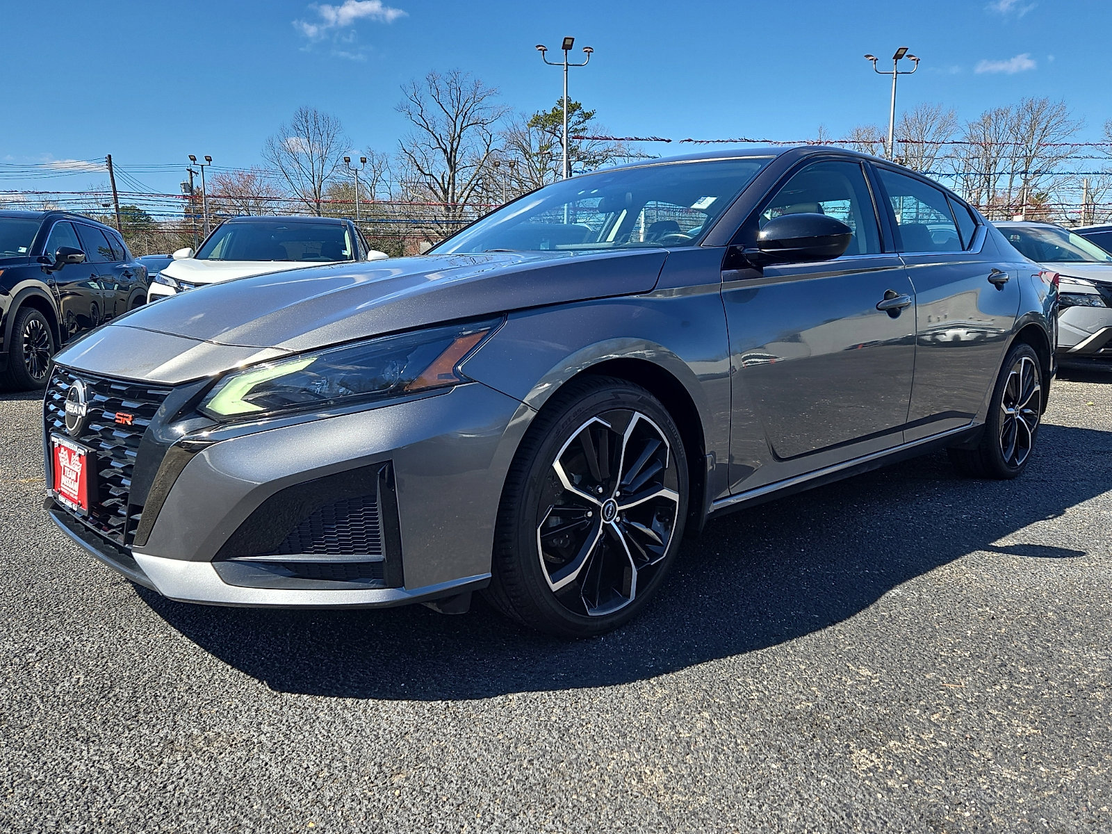 2023 Nissan Altima 2.5 SR photo 2