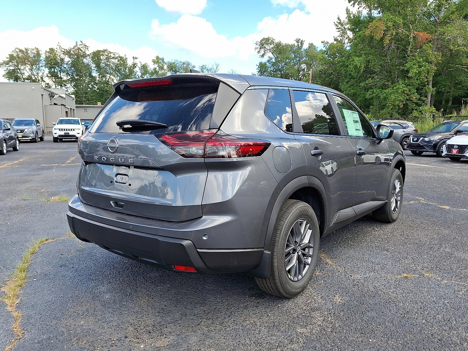 2026 Nissan Rogue S photo 3