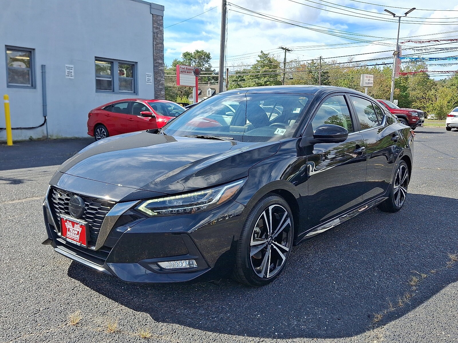 2022 Nissan Sentra SR photo 3