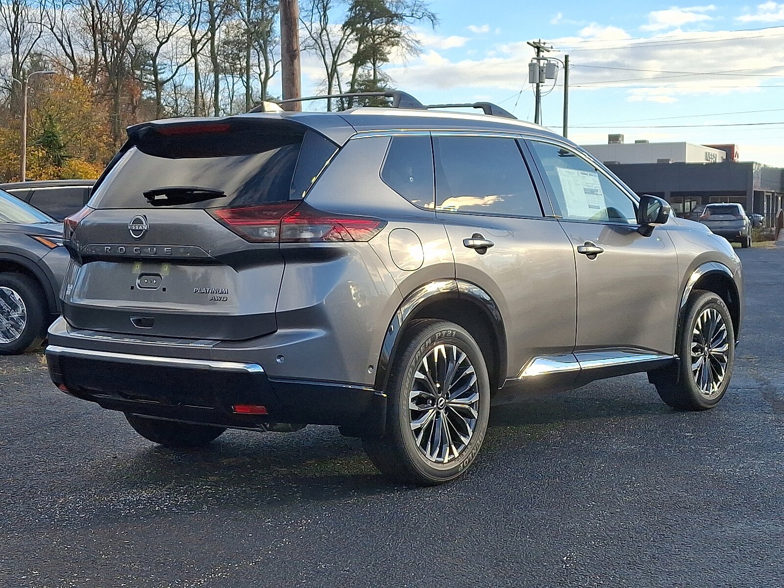 2026 Nissan Rogue Platinum photo 4