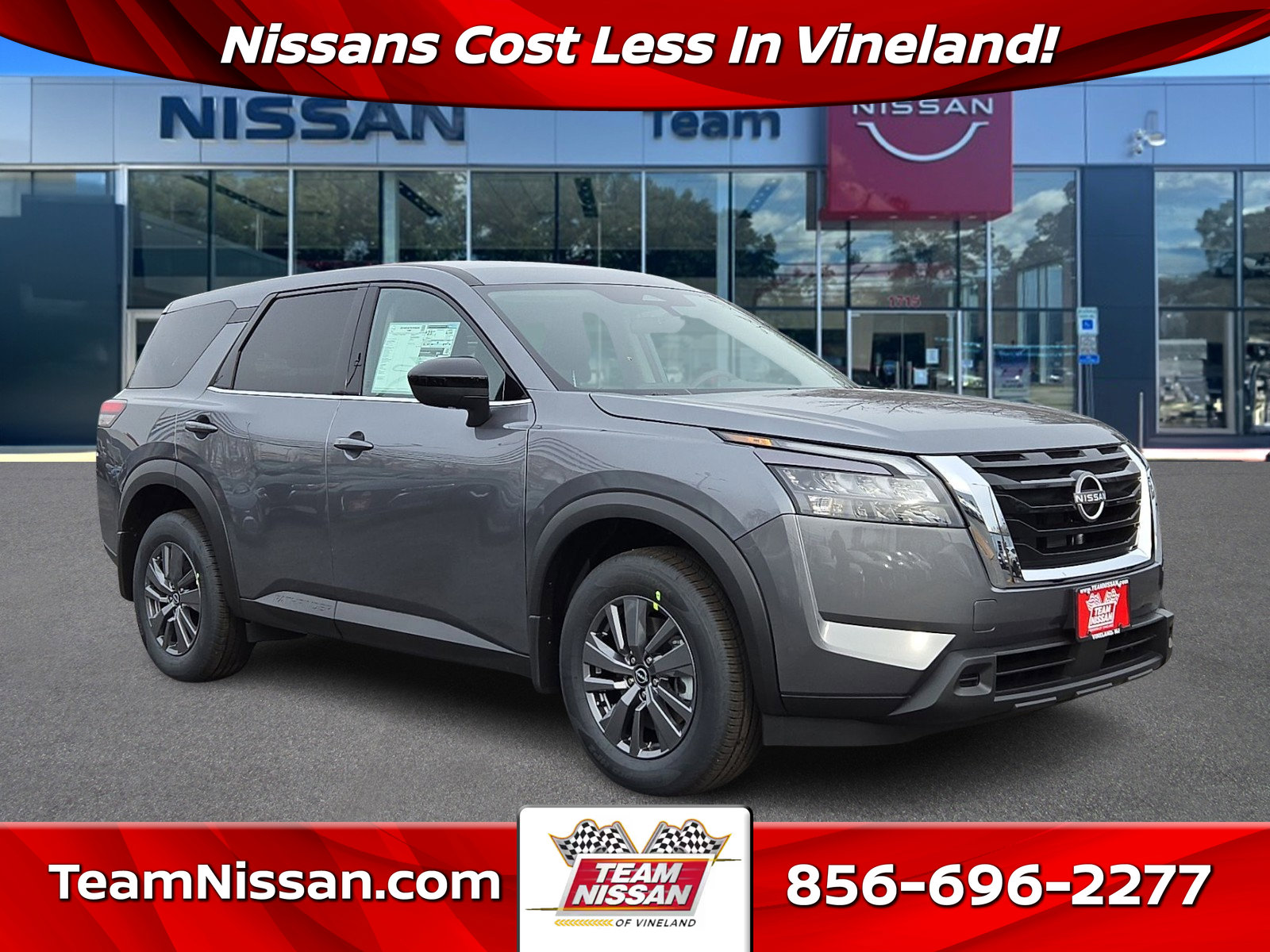 2025 Nissan Pathfinder S's photo