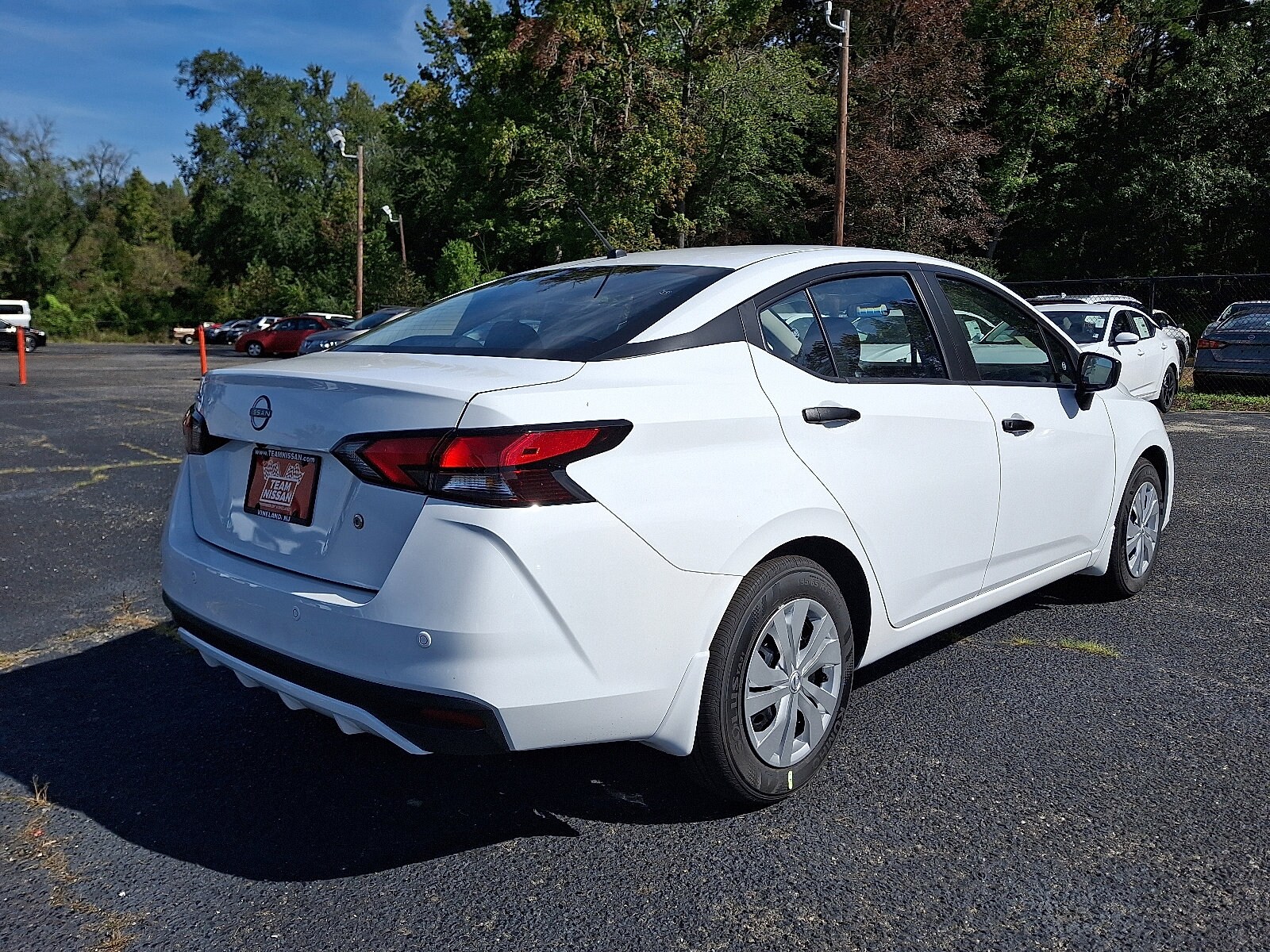 2025 Nissan Versa S photo 4