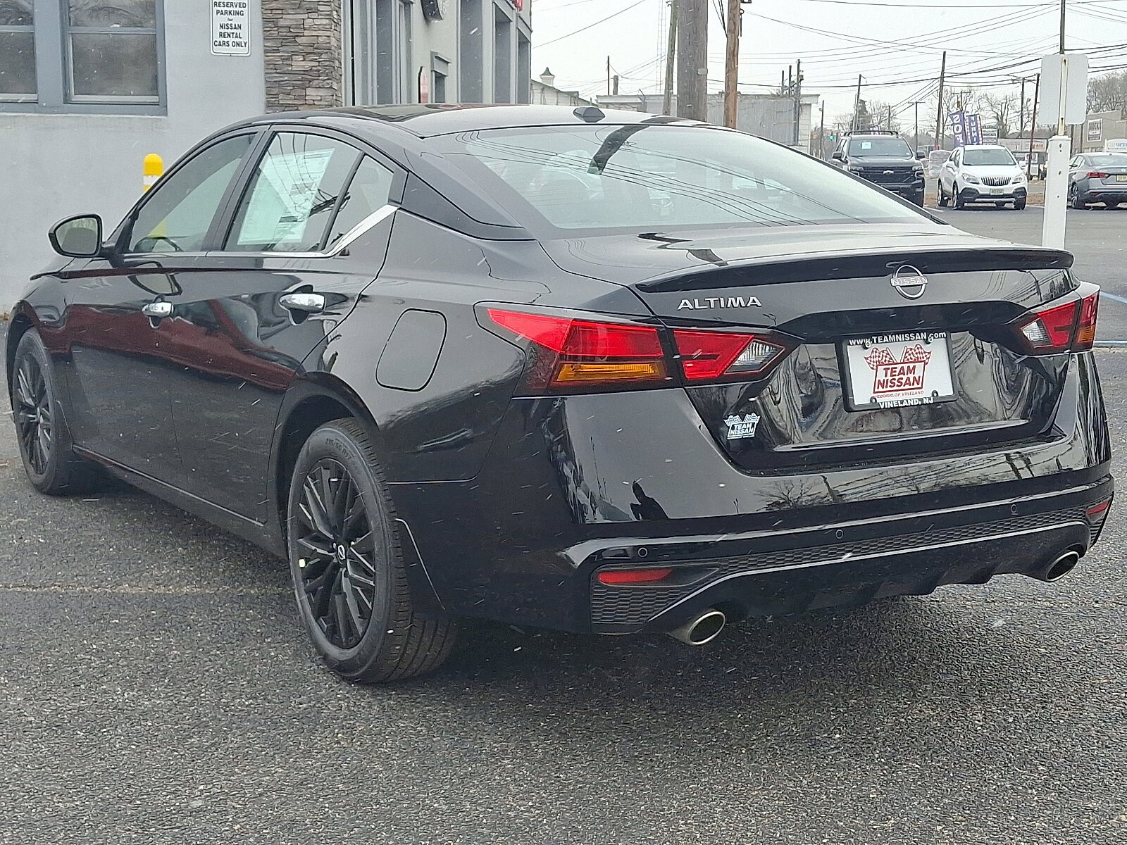 2025 Nissan Altima SV photo 2