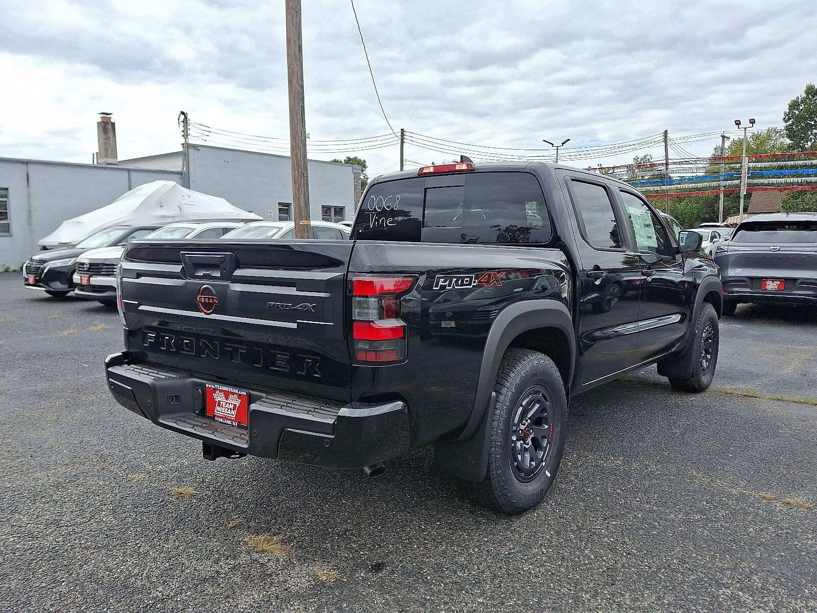 2026 Nissan Frontier PRO-4X photo 4