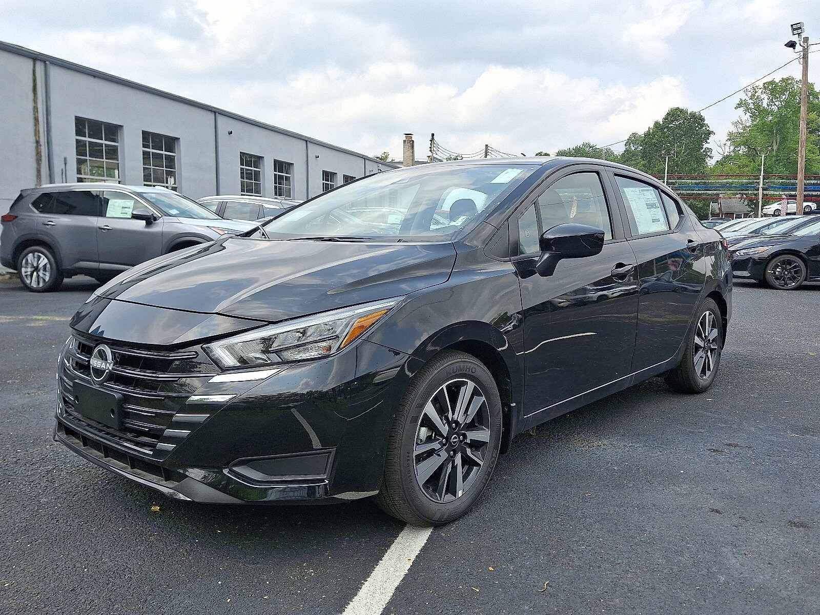 2025 Nissan Versa SV photo 2