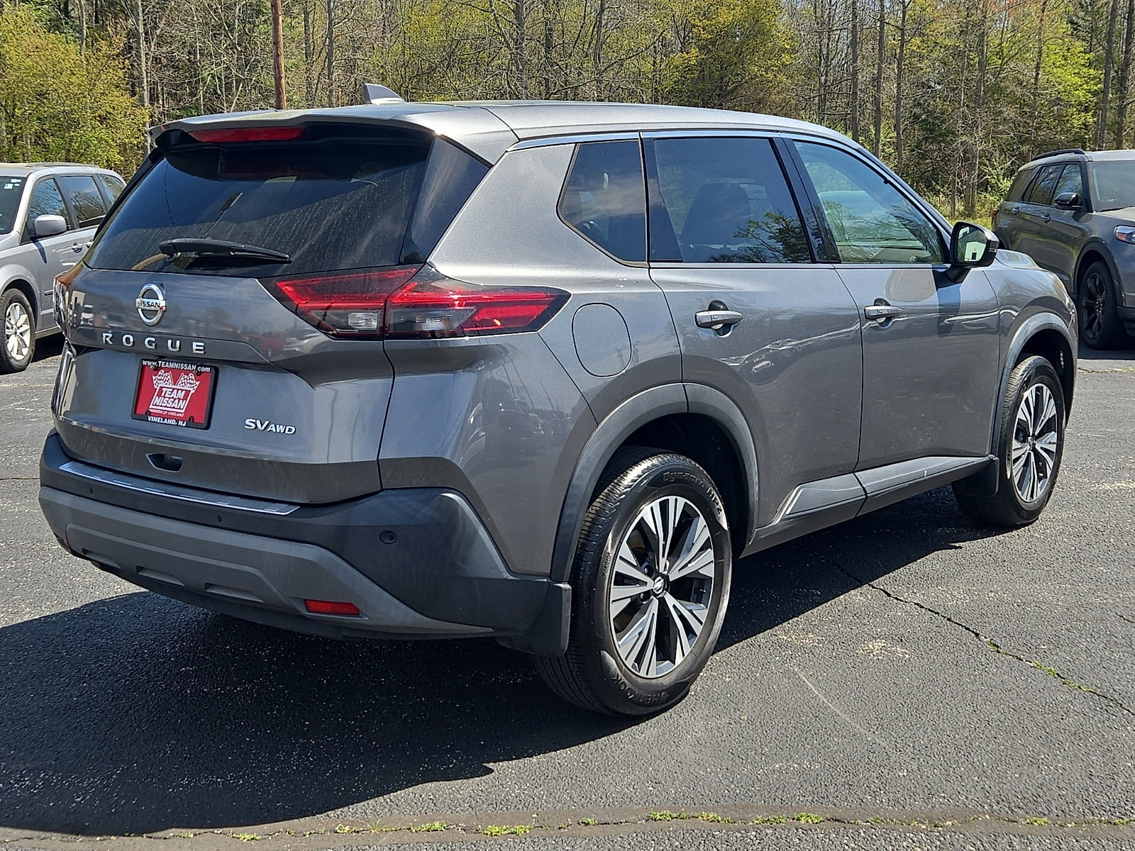 2021 Nissan Rogue SV photo 5