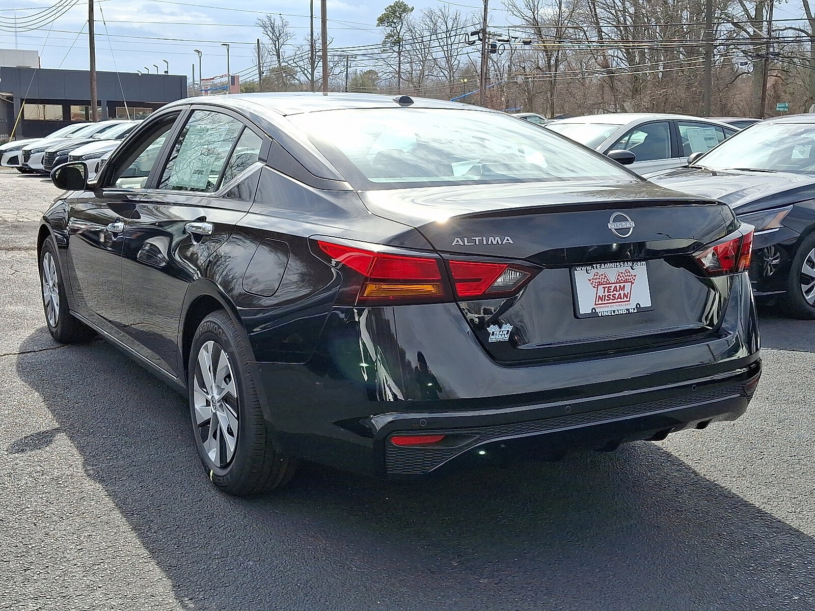 2025 Nissan Altima S photo 3