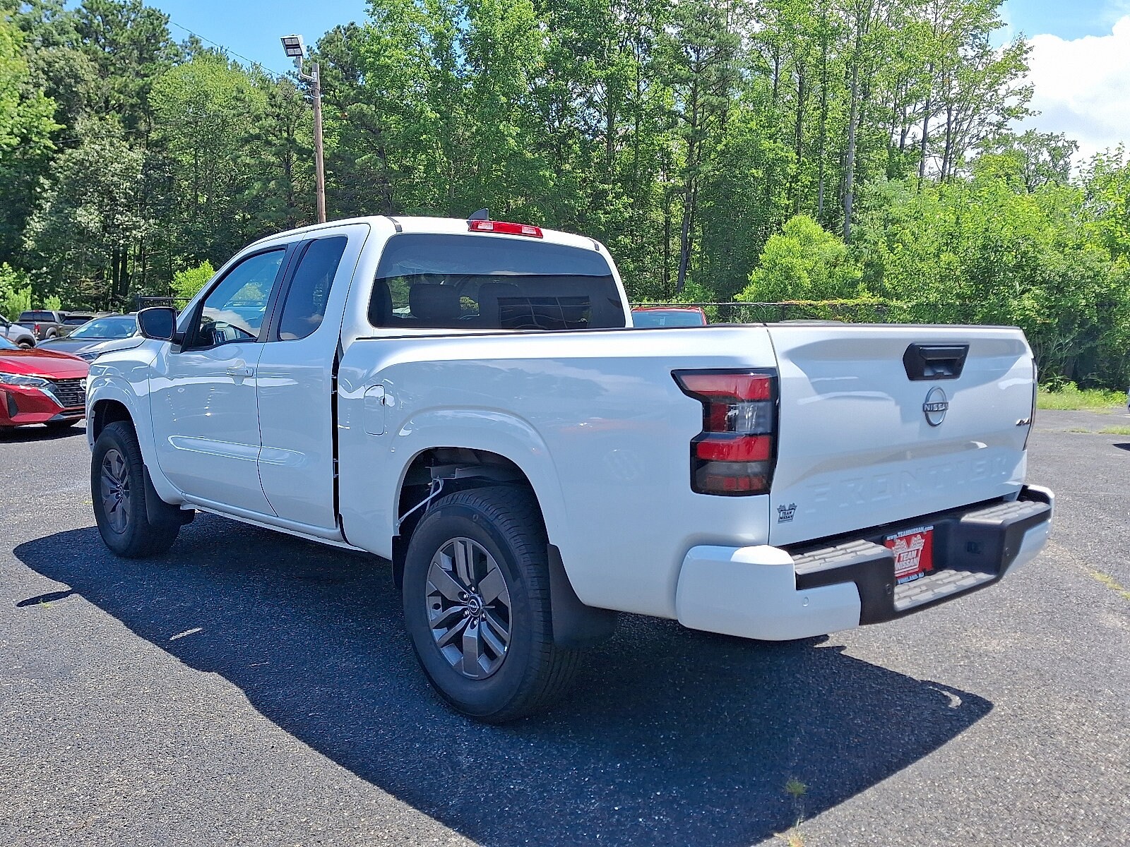 2025 Nissan Frontier King Cab SV photo 4