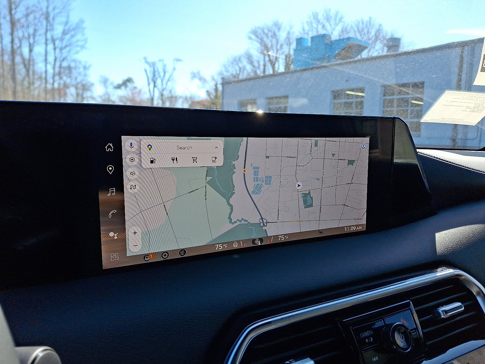 2025 Nissan Armada SL - Photo 9