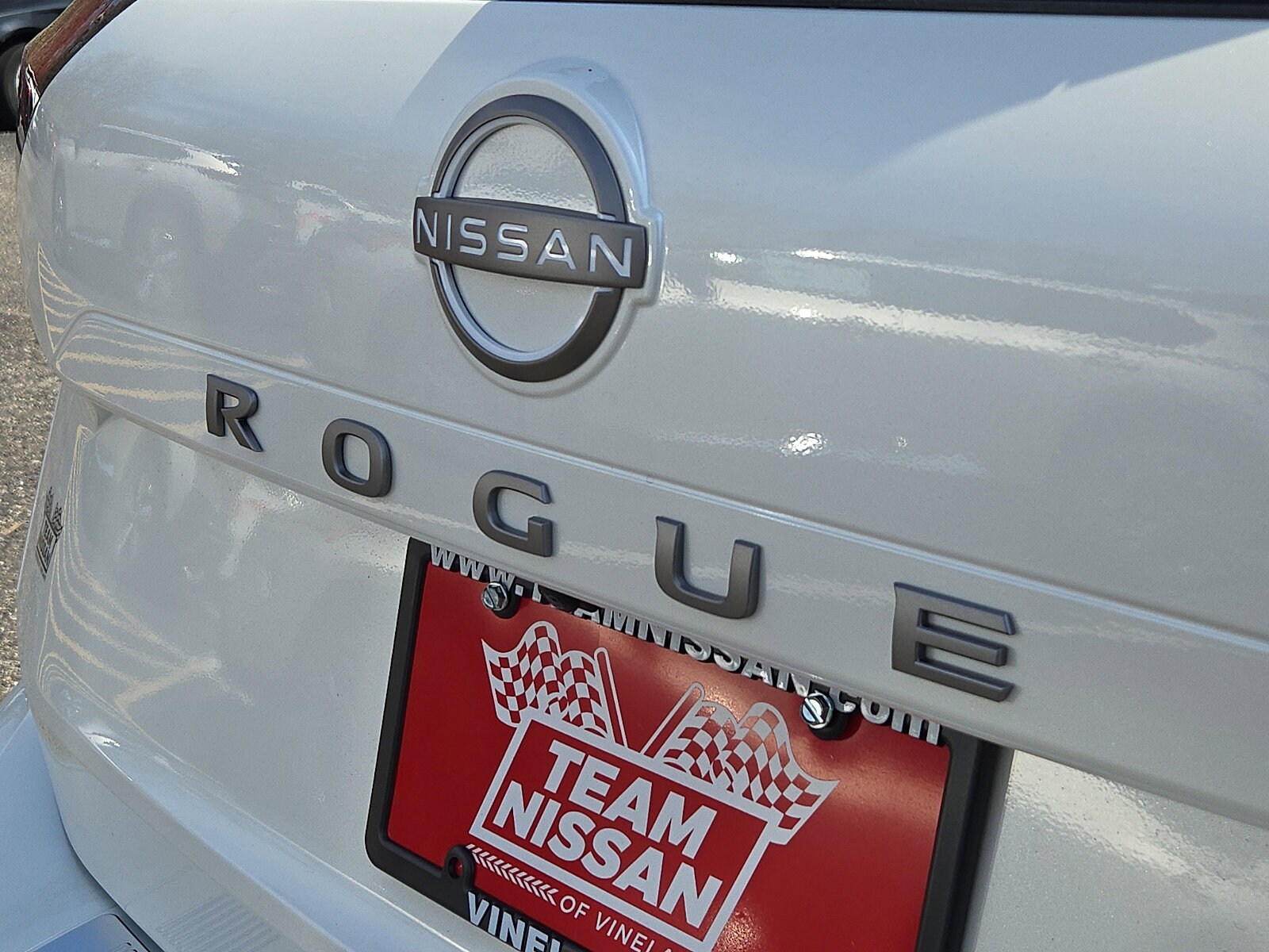 2026 Nissan Rogue SV - Photo 11