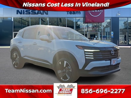 2025 Nissan Kicks SR SR FWD