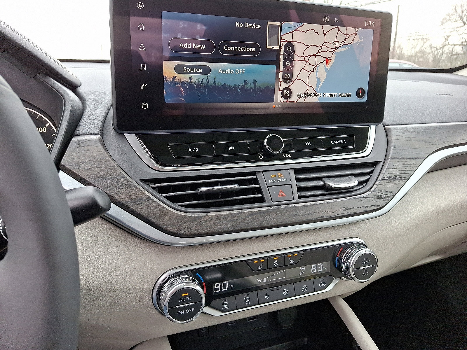 2025 Nissan Altima SL - Photo 8