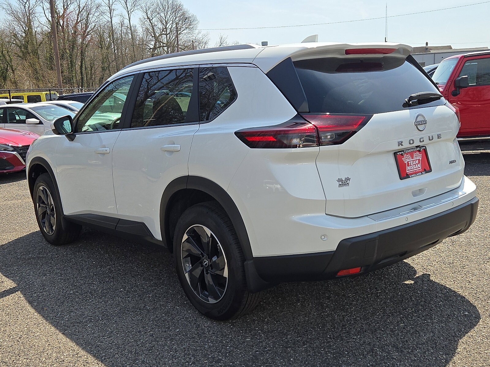 2026 Nissan Rogue SV - Photo 3