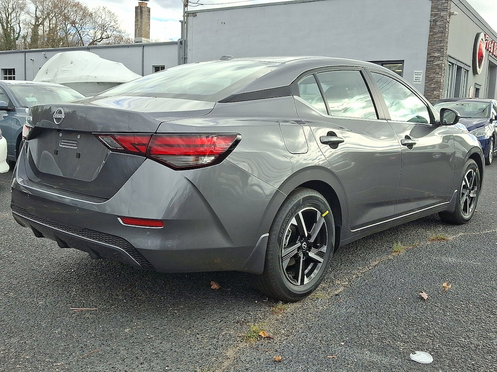 New 2025 Nissan Sentra SV Sedan