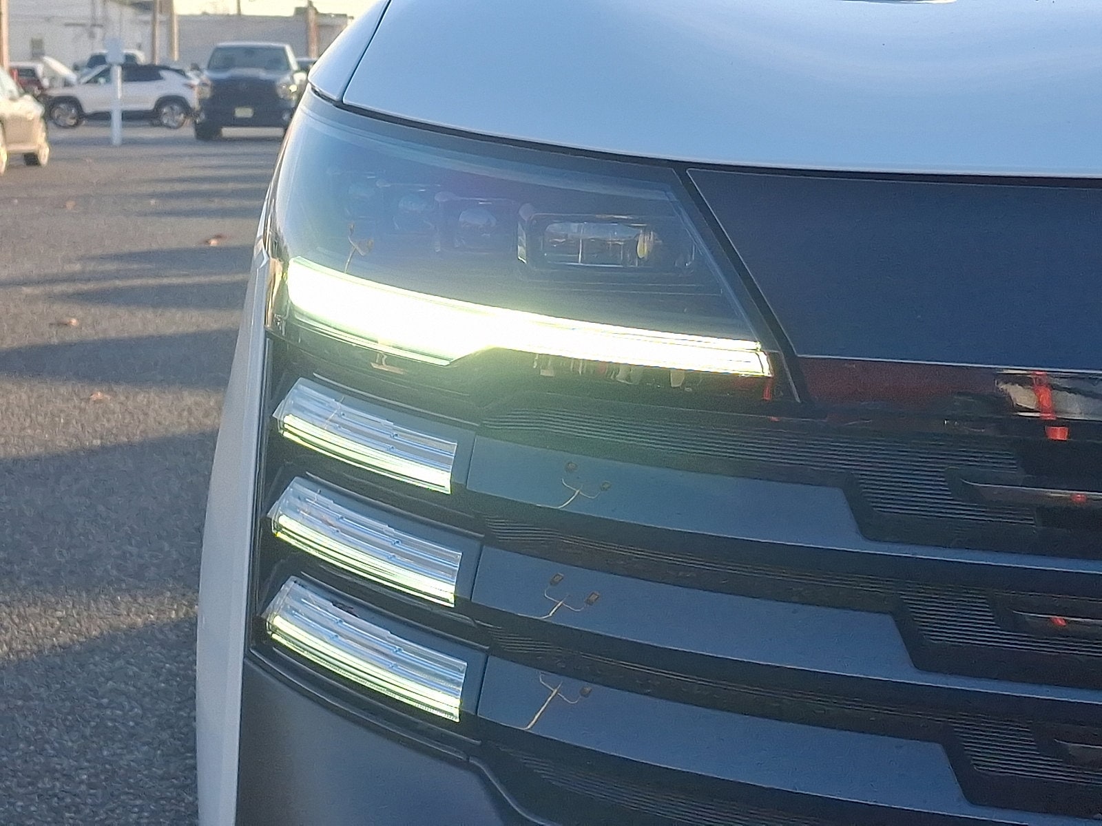 2025 Nissan Kicks SR photo 6